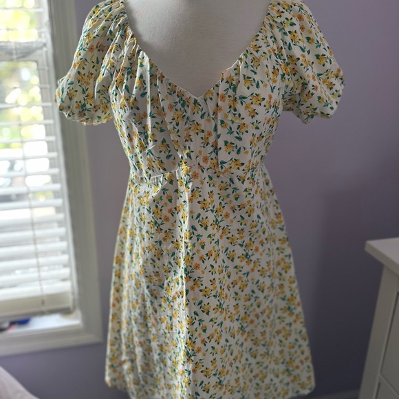 Dresses & Skirts - Old Navy Spring Dress